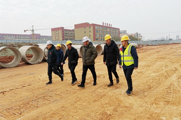 1609728579947791.jpg 南昌市政建設(shè)黨委書記徐旭廣州路東延市政工程項(xiàng)目指導(dǎo)工作600400P2.jpg