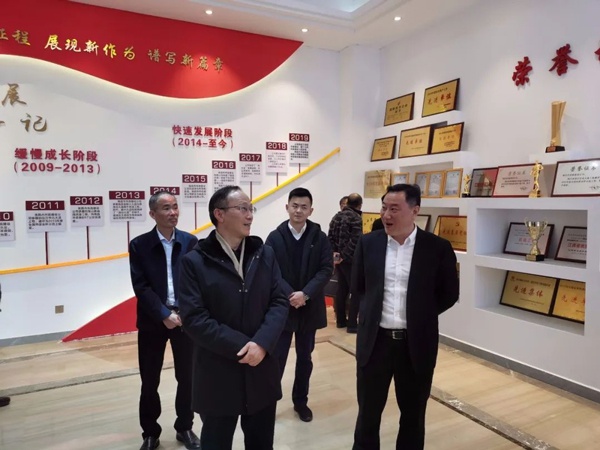 1610678894418939.jpg 青云譜區(qū)委常委統(tǒng)戰(zhàn)部部長黃云松蒞臨南昌市政建設(shè)調(diào)研指導(dǎo)工作6001.jpg