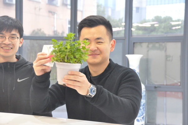 1614941016812726.jpg 南昌市政建設(shè)集團(tuán)開展學(xué)雷鋒文明城市共創(chuàng)共建舊物兌換活動4.jpg