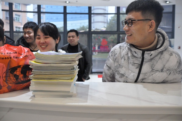 1614941050315531.jpg 南昌市政建設(shè)集團(tuán)開展學(xué)雷鋒文明城市共創(chuàng)共建舊物兌換活動7.jpg