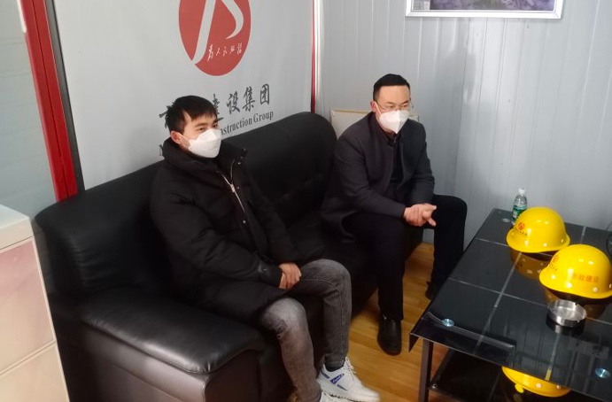 付海華深入秦坊安置房項(xiàng)目檢查慰問(wèn) 付海華深入秦坊安置房項(xiàng)目檢查慰問(wèn)