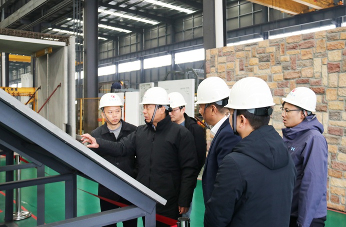 市政公用集團(tuán)黨委副書(shū)記、總經(jīng)理萬(wàn)義輝到市政遠(yuǎn)大公司調(diào)研指導(dǎo)