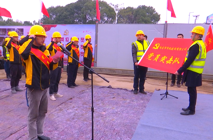 五一勞動獎?wù)芦@得者項目黨支部書記、副總工程師周天奇