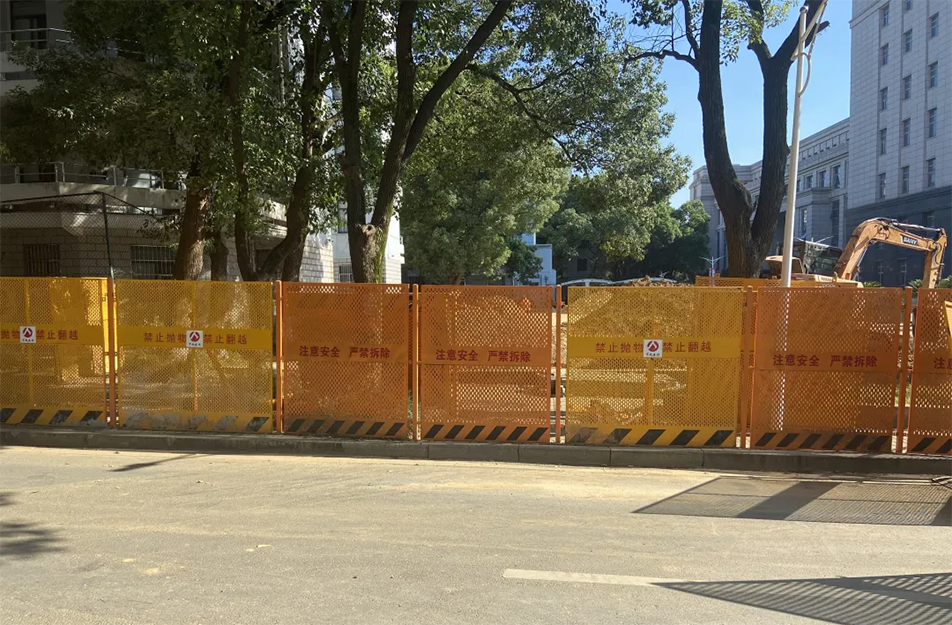 江西財經(jīng)大學(xué)雨污分流項目爭分奪秒搶進(jìn)度 江西財經(jīng)大學(xué)雨污分流項目爭分奪秒搶進(jìn)度