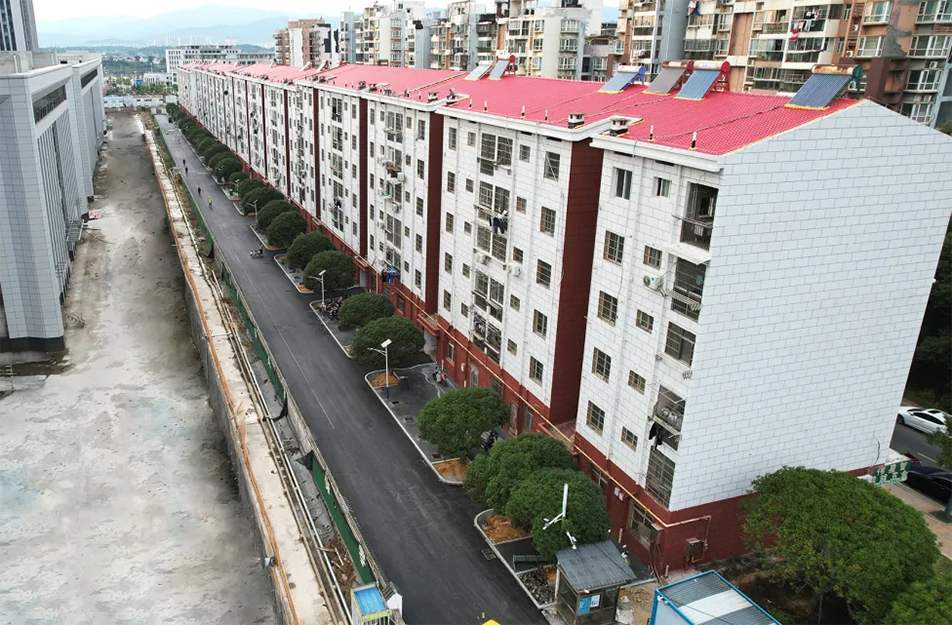 新建區(qū)老舊小區(qū)改造項目新進展:老前進花園小區(qū)煥然一新 新建區(qū)老舊小區(qū)改造項目新進展:老前進花園小區(qū)煥然一新