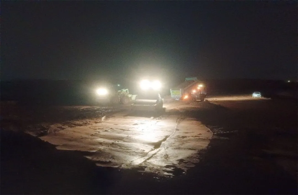 贛江新區(qū)云翔大道建設進展:分秒必爭沖刺通車目標 | 南昌市政建設集團攻堅紀實 贛江新區(qū)云翔大道建設進展:分秒必爭沖刺通車目標 | 南昌市政建設集團攻堅紀實